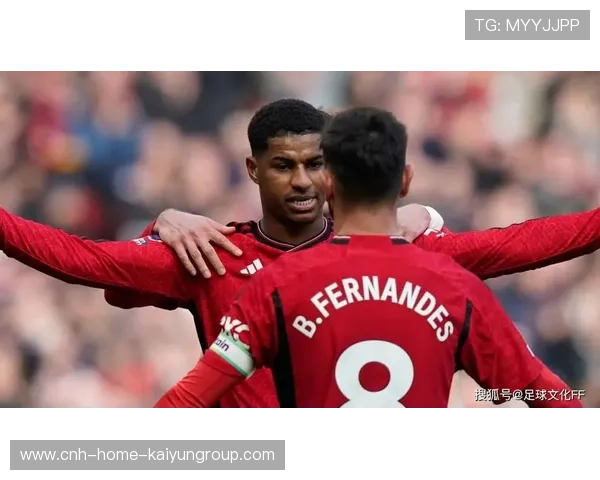 曼联前场造点成功，拉什福德点球稳稳罚中